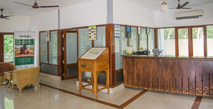 Ktdc Water Scapes Hotel Kumarakom Bagian luar foto
