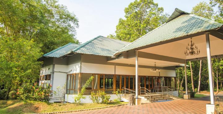Ktdc Water Scapes Hotel Kumarakom Bagian luar foto