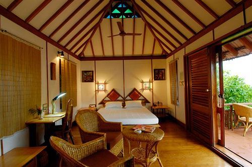 Ktdc Water Scapes Hotel Kumarakom Bagian luar foto
